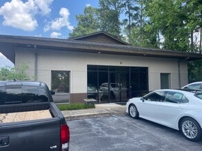 170 Camelot Dr, Spartanburg, SC à louer Photo de l’immeuble– Image 1 sur 1