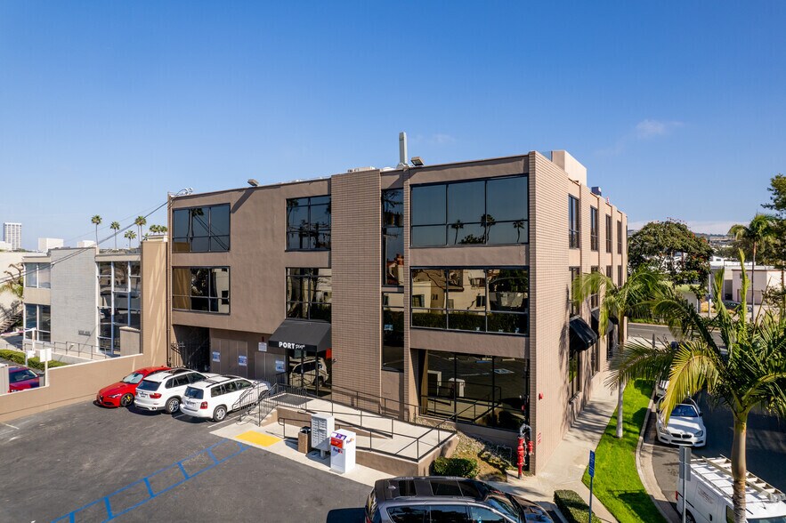 2865-2867 E Coast Hwy, Corona del Mar, CA à louer - Photo de l’immeuble – Image 1 sur 7
