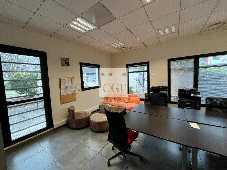 Bureau dans Saint-Priest à louer - Photo de l’immeuble – Image 3 sur 20