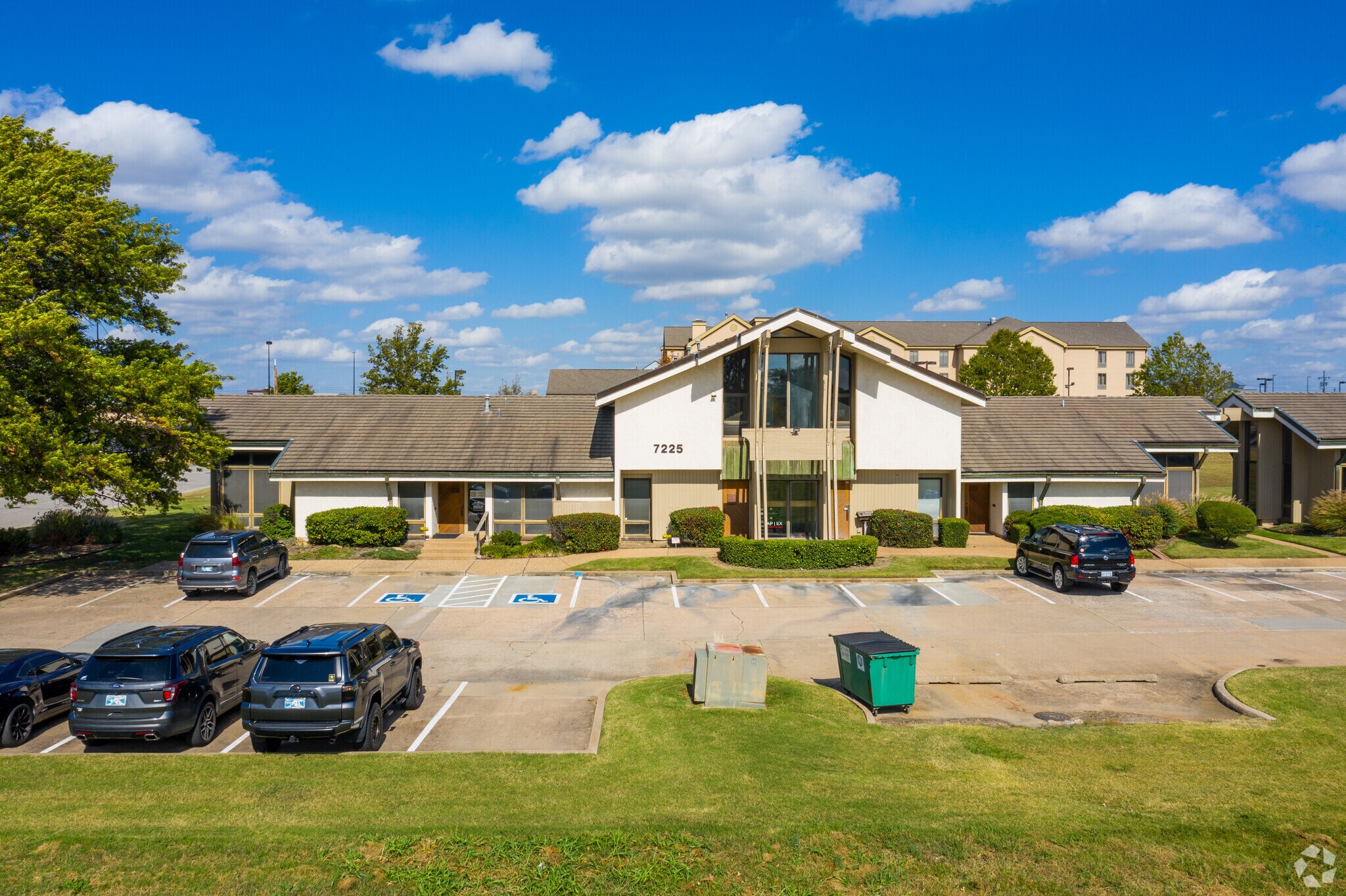 7225 S 85th East Ave, Tulsa, OK à vendre Photo principale– Image 1 sur 25
