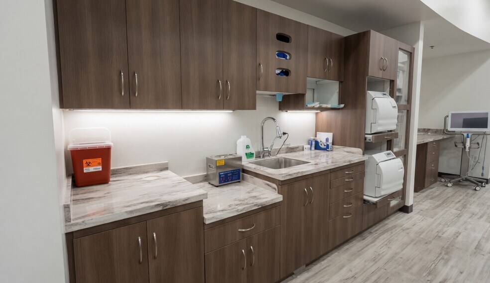 2910 Maguire Rd, Ocoee, FL à louer - Photo de l’immeuble – Image 3 sur 10