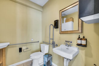 93 Elm St, Old Saybrook, CT à vendre Photo intérieure– Image 2 sur 11