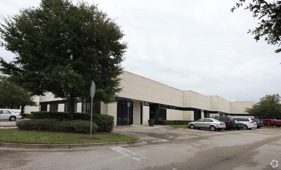 200 Business Park Cir, Saint Augustine, FL à louer - Photo de l’immeuble – Image 1 sur 7