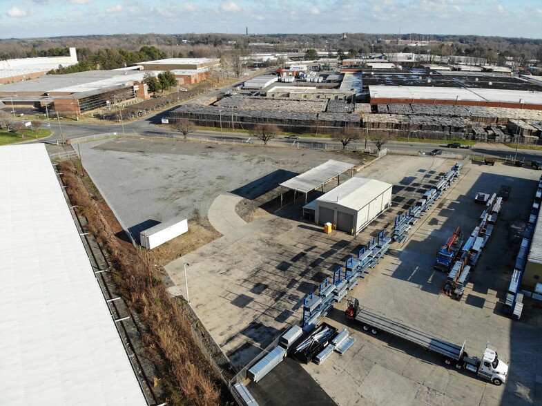 855 N Hoskins Rd, Charlotte, NC à louer - Aérien – Image 2 sur 6