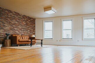 Plus de détails pour 4914 Rainier Ave S, Seattle, WA - Local commercial à louer