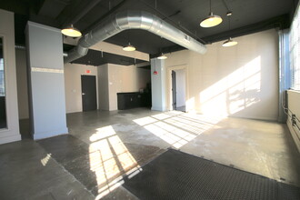 203 Hull St, Richmond, VA à louer Photo intérieure– Image 2 sur 8