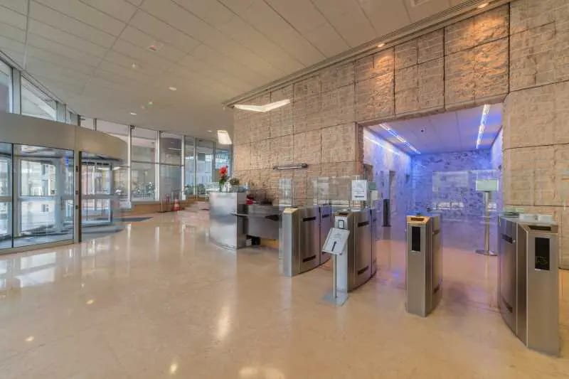 7-11 Place Des Cinq Martyrs Du Lycée Buffon, Paris à louer - Photo intérieure – Image 3 sur 7