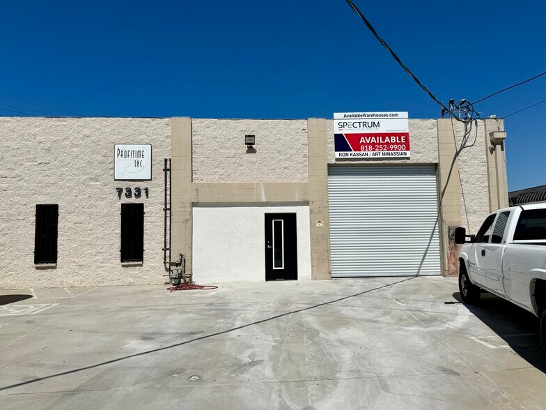 7331 Hinds Ave, North Hollywood, CA à vendre - Photo de l’immeuble – Image 1 sur 15