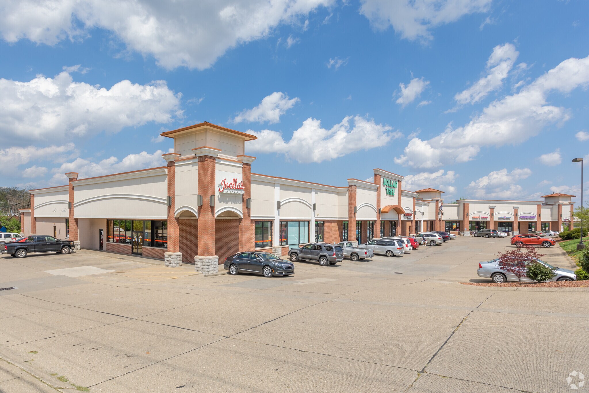 2404-2440 High St, Crescent Springs, KY à louer Photo principale– Image 1 sur 3