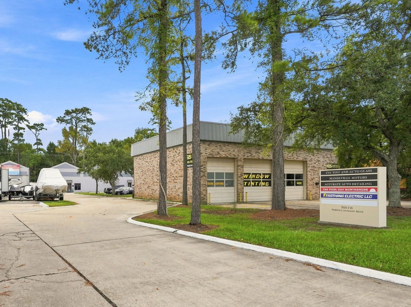711 N Causeway Blvd, Mandeville, LA à louer Photo intérieure– Image 1 sur 17