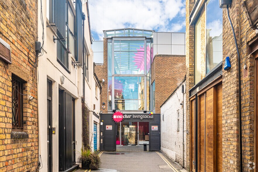 12-27 Swan Yard, Londres à louer - Photo principale – Image 1 sur 9
