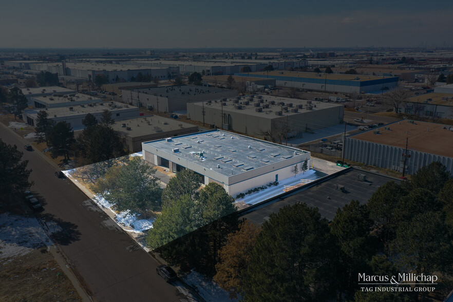4825 Oakland St, Denver, CO à vendre - Photo de l’immeuble – Image 2 sur 9