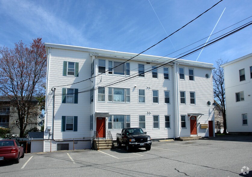 171-175 Rathbun St, Woonsocket, RI à vendre - Photo principale – Image 1 sur 2