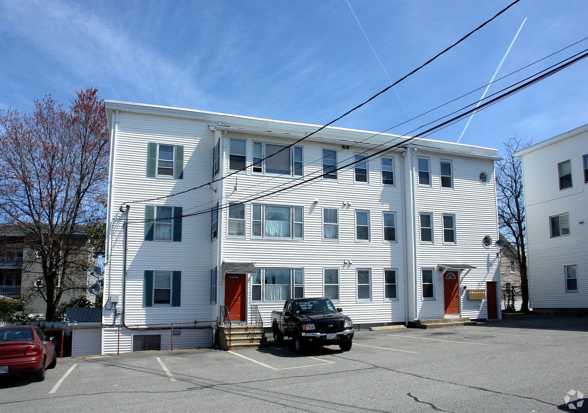 171-175 Rathbun St, Woonsocket, RI à vendre Photo principale– Image 1 sur 3