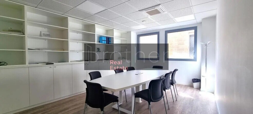 Bureau dans Bordeaux à louer - Photo de l’immeuble – Image 3 sur 6