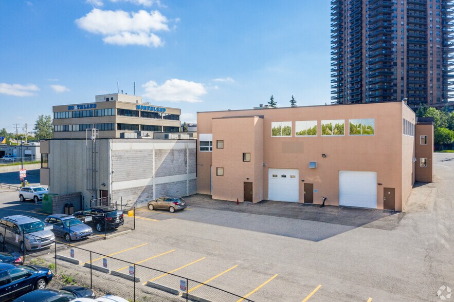 9715 Horton Rd SW, Calgary, AB à louer - Photo de l’immeuble – Image 2 sur 5