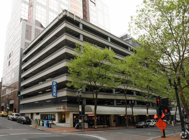 1009-1035 SW Sixth Ave, Portland, OR à louer - Photo principale – Image 1 sur 6