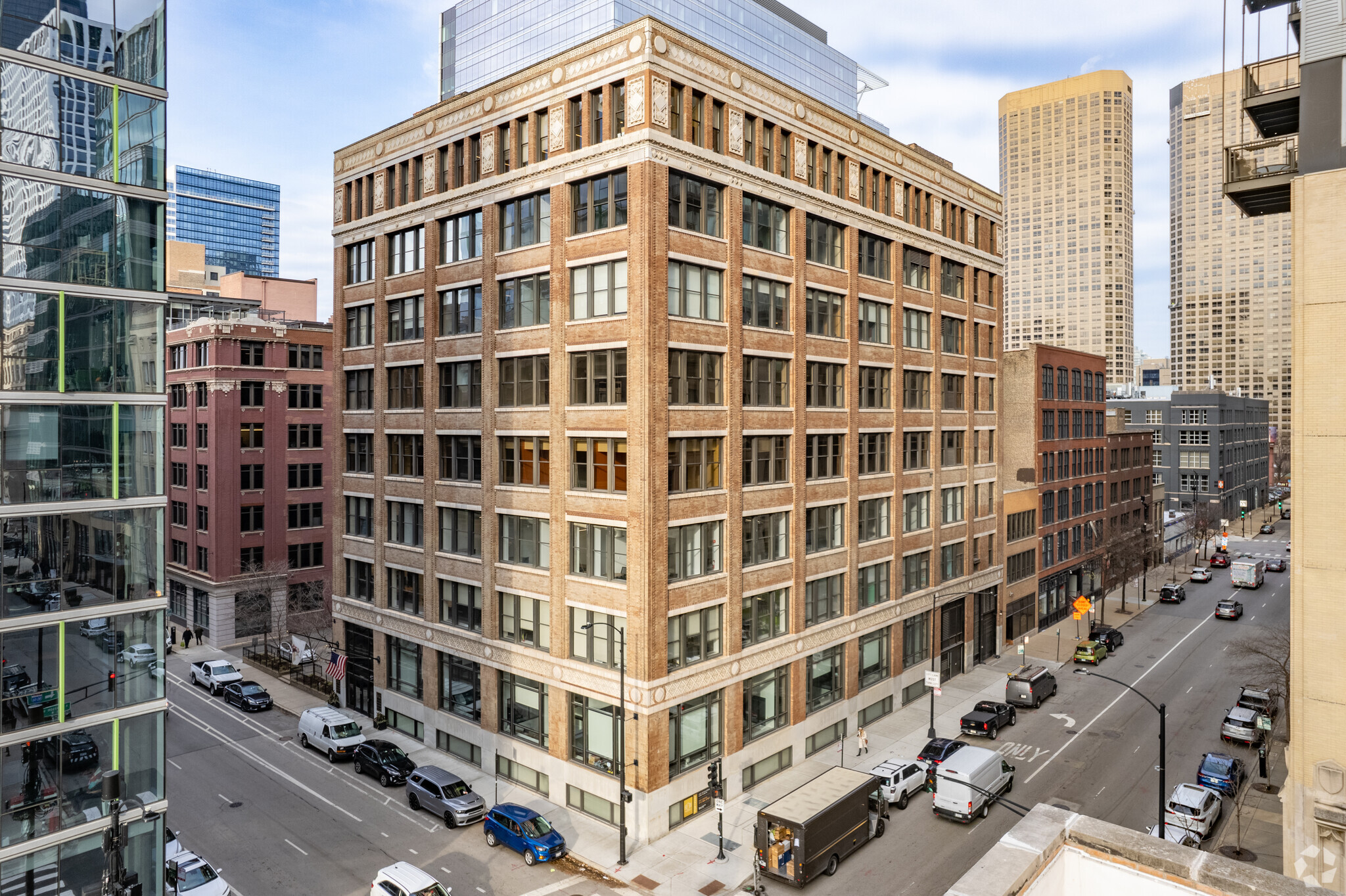 600 W Jackson Blvd, Chicago, IL à louer Photo de l’immeuble– Image 1 sur 7