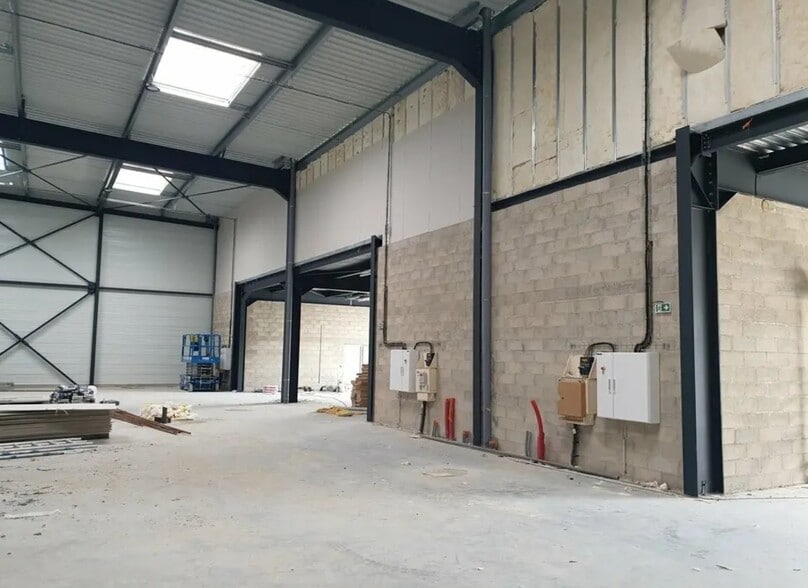 Industriel/Logistique dans Bailly-Romainvilliers à vendre - Photo intérieure – Image 2 sur 6