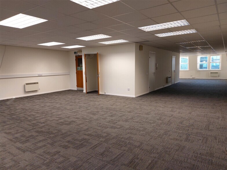 469 Union St, Aberdeen à louer - Photo de l’immeuble – Image 1 sur 5