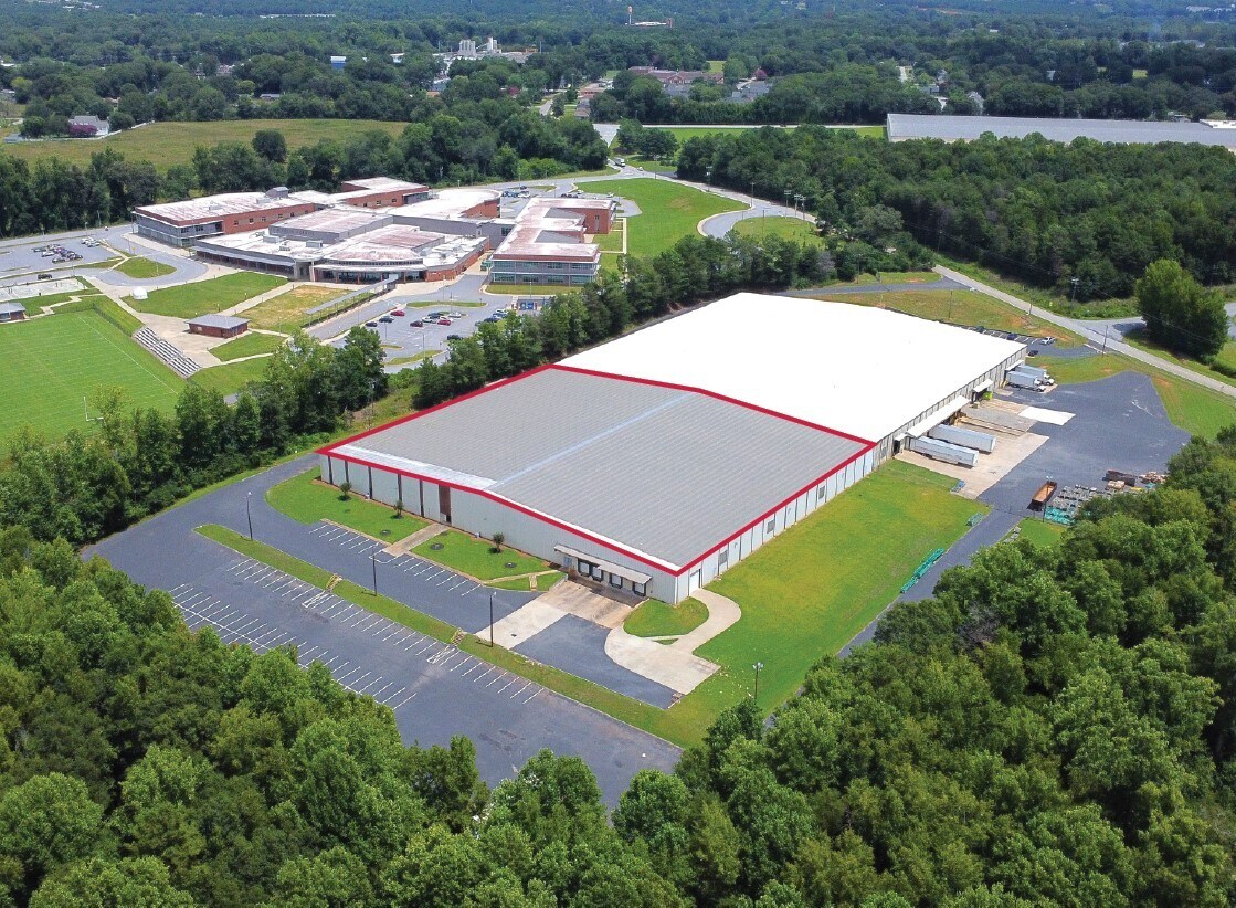 160 Lincoln School Rd, Spartanburg, SC à louer Photo de l’immeuble– Image 1 sur 5