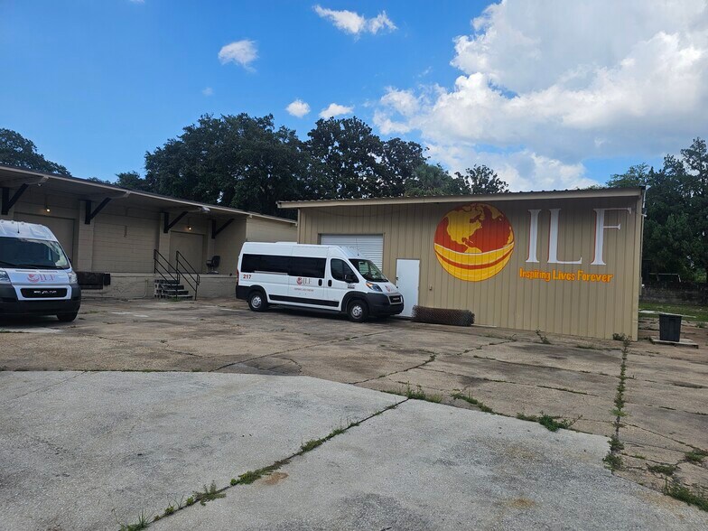 2059 Evergreen Ave, Jacksonville, FL à louer - Photo de l’immeuble – Image 3 sur 10