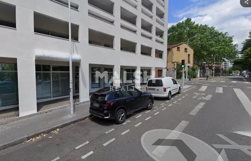 Local commercial dans Lyon à vendre - Photo de l’immeuble – Image 3 sur 3