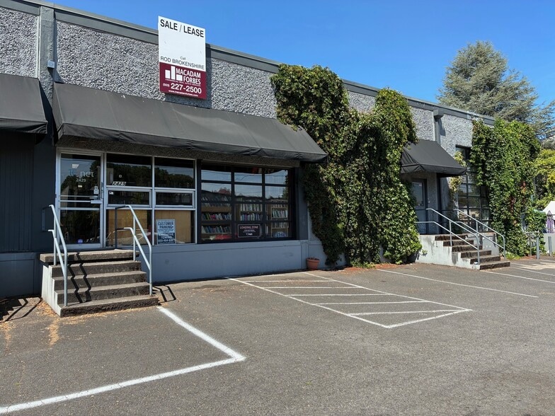 2421-2455 SE 11th Ave, Portland, OR à vendre - Photo de l’immeuble – Image 2 sur 8