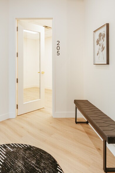 363 S 500 E, Salt Lake City, UT à louer - Photo de l’immeuble – Image 3 sur 10