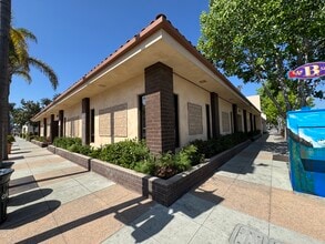 405 S B St, Oxnard, CA à louer Photo de l’immeuble– Image 2 sur 7