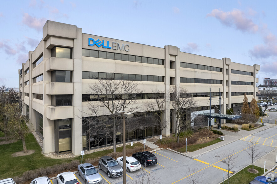 155 Gordon Baker Rd, Toronto, ON à louer - Photo principale – Image 1 sur 3