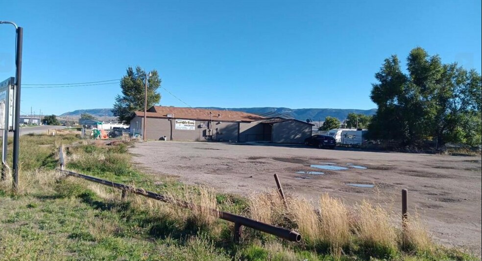 4925 Natrona ave, Mills, WY à vendre - Photo de l’immeuble – Image 2 sur 4