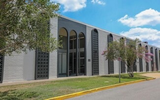 Plus de détails pour 2121 N Causeway Blvd, Metairie, LA - Bureau à louer