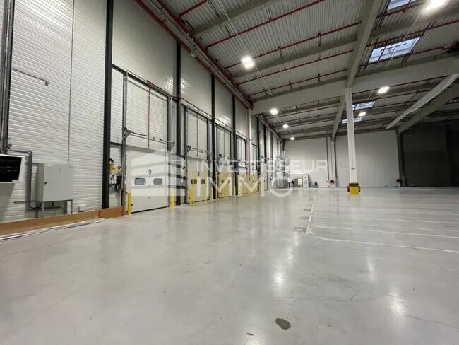 Plus de détails pour Industriel/Logistique à louer