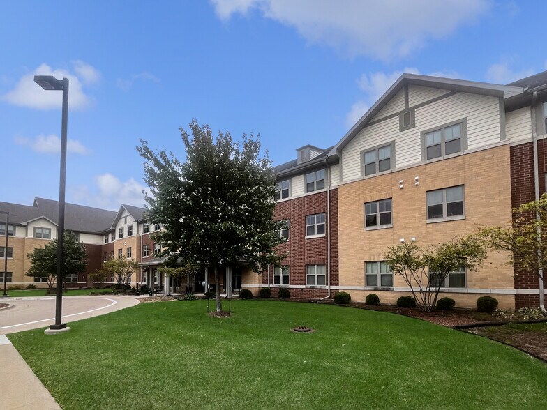 1401 Wingate Dr, Dubuque, IA à vendre - Photo de l’immeuble – Image 3 sur 7