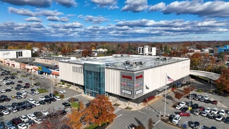 Plus de détails pour 34 E Ridgewood Ave, Paramus, NJ - Local commercial à louer