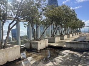 One Front St, San Francisco, CA à louer Photo de l’immeuble– Image 1 sur 2