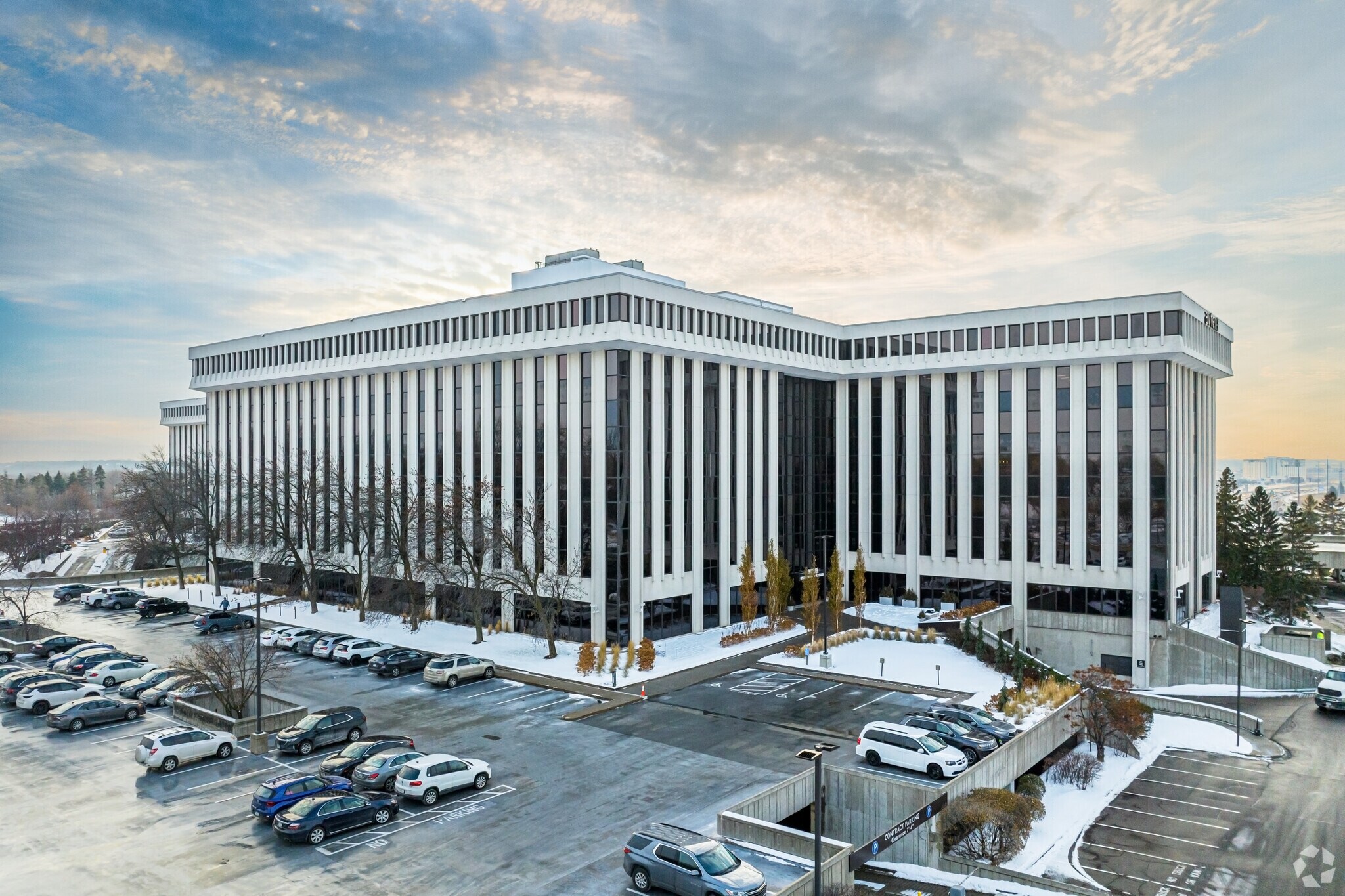 3500 American Blvd W, Bloomington, MN à louer Photo principale– Image 1 sur 6