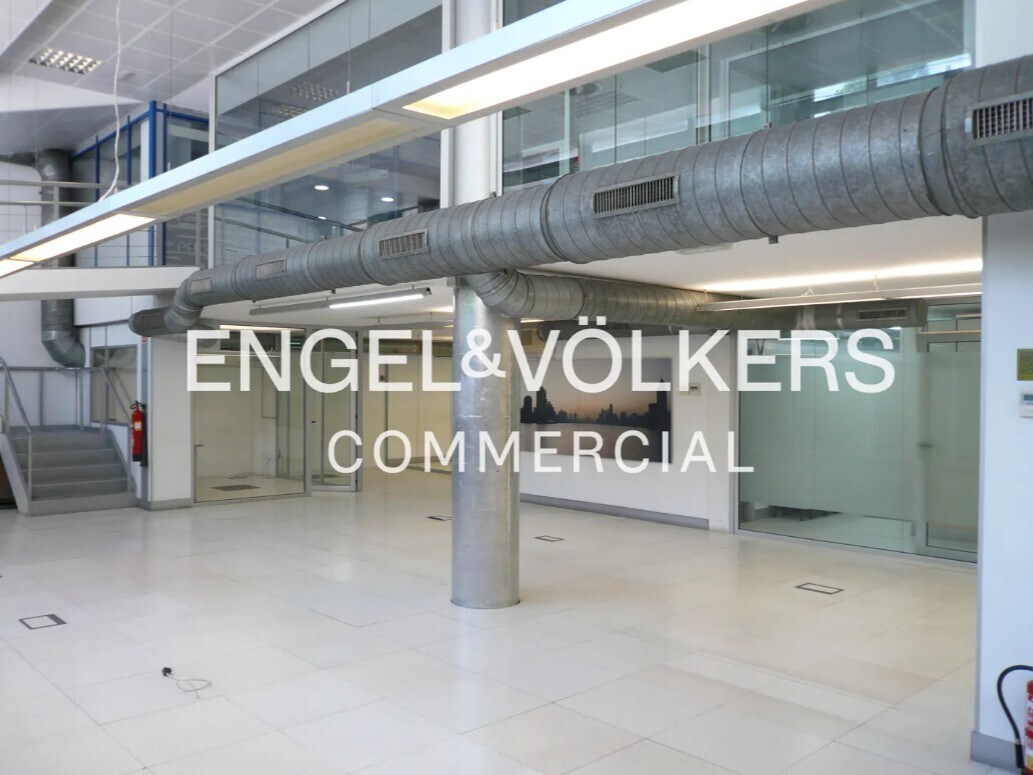 Local commercial dans Barcelone, Barcelona à louer Photo intérieure– Image 1 sur 5