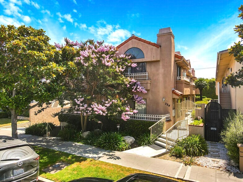324 S Doheny Dr, Beverly Hills, CA à vendre - Photo principale – Image 1 sur 39