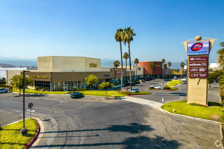 280 Teller St, Corona, CA à vendre - Photo principale – Image 1 sur 8