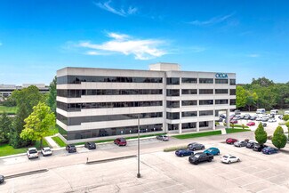 Plus de détails pour 8440 Woodfield Crossing Blvd, Indianapolis, IN - Bureau à louer