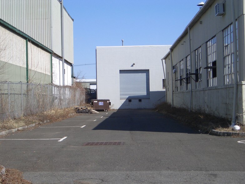 134 N 10th St, Kenilworth, NJ à louer - Photo de l’immeuble – Image 2 sur 7