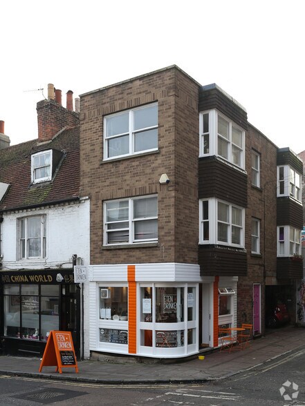 9 Church St, Brighton à louer - Photo de l’immeuble – Image 2 sur 16