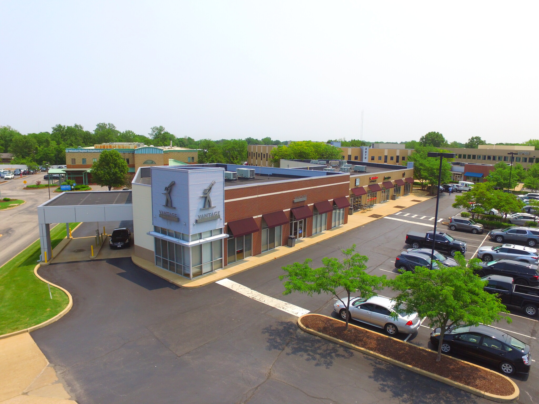 3860 S Lindbergh Blvd, Saint Louis, MO à louer Photo principale– Image 1 sur 20