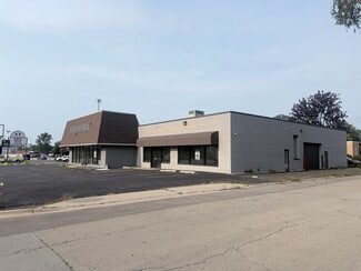 Plus de détails pour 305-325 S Kennedy Dr, Bradley, IL - Local commercial à louer