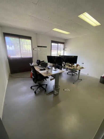 Local d’activités dans Noisy-le-Grand à louer - Photo intérieure – Image 3 sur 3