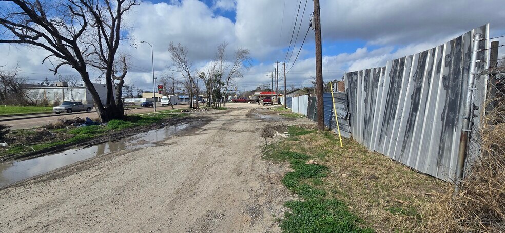 6820 Schiller St, Houston, TX à vendre - Photo de l’immeuble – Image 2 sur 5