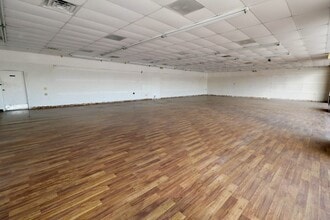 111 W Derenne Ave, Savannah, GA à louer Photo intérieure– Image 1 sur 4