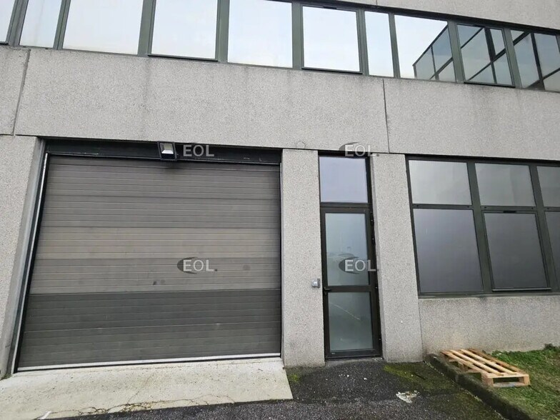 Bureau dans Ivry-sur-Seine à louer - Photo de l’immeuble – Image 1 sur 13